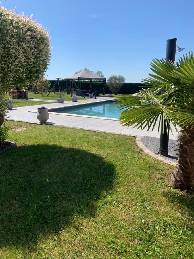 Studio Independant Avec Piscine Et Jardin L'Abergement-Sainte-Colombe المظهر الخارجي الصورة